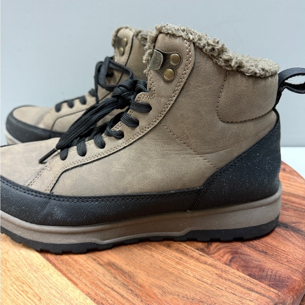 Weatherproof Men's‎ Tan and Black Boots